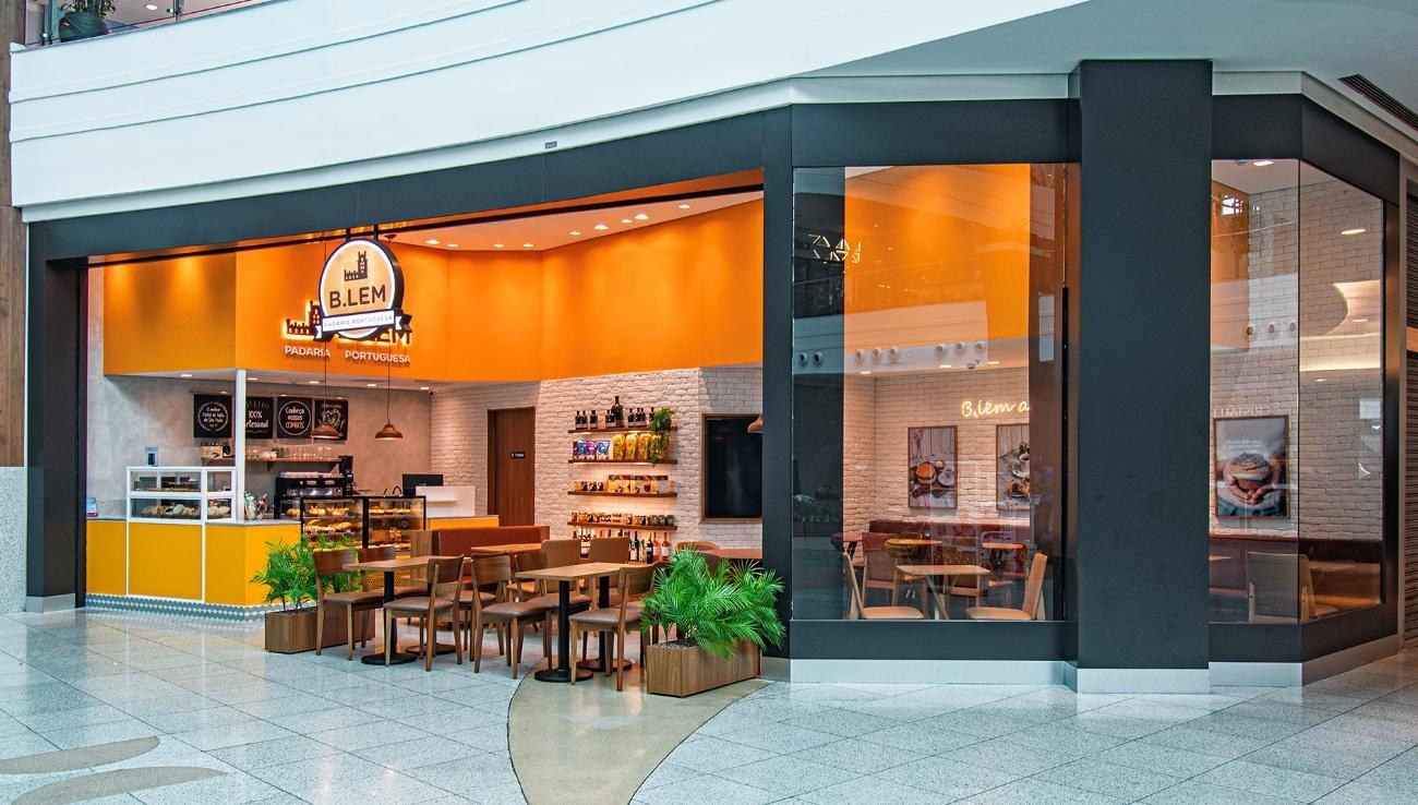 Interior da B.LEM Padaria Portuguesa no Salvador Shopping